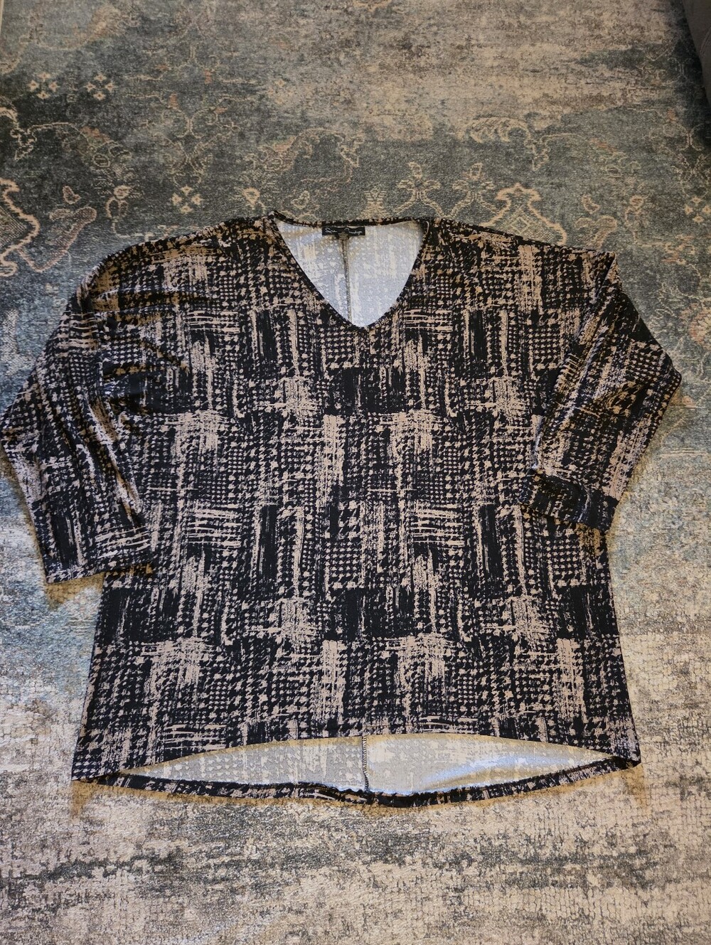 French Laundry V-Neck High-Low Top Black Tan Abstract Knit Tunic 2X